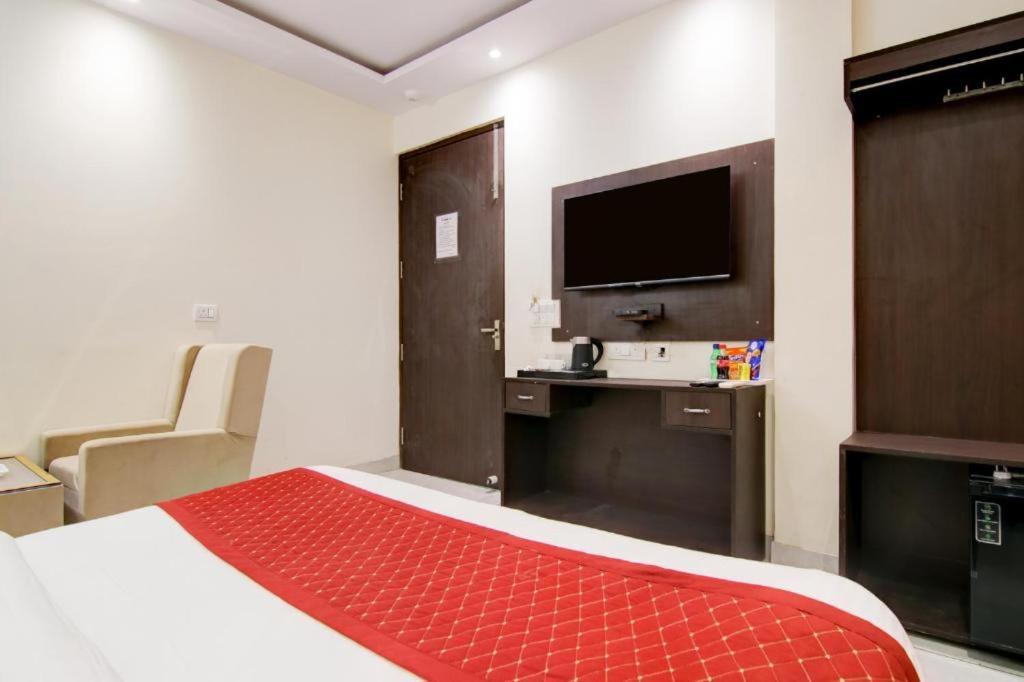 Hotel De Hocks Deluxe - New Delhi Railway Station Esterno foto