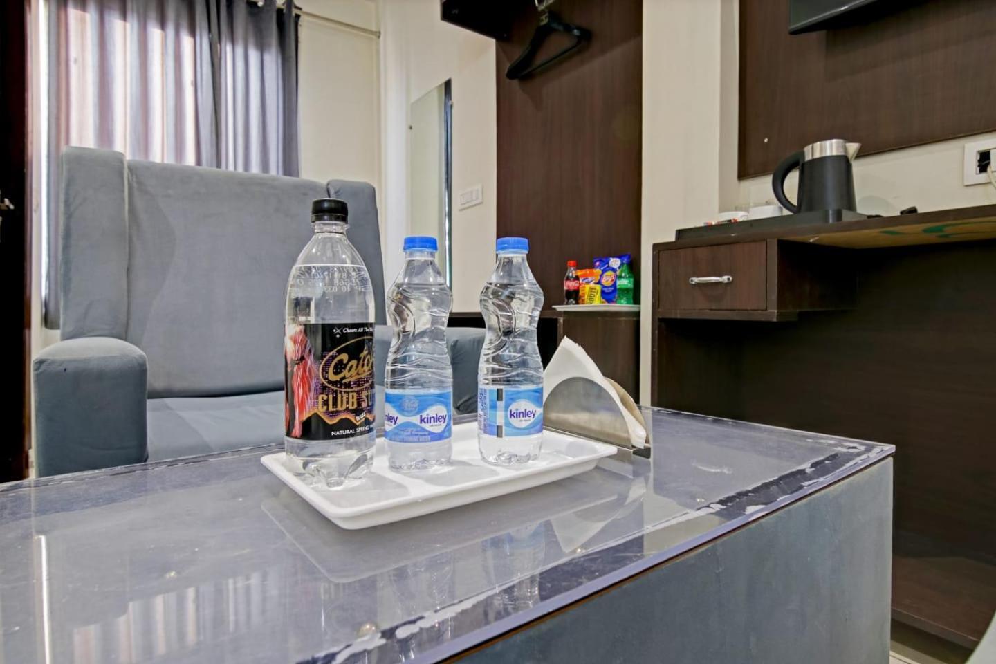 Hotel De Hocks Deluxe - New Delhi Railway Station Esterno foto