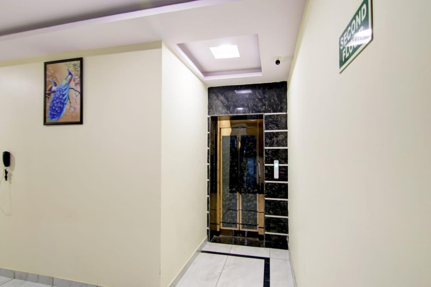 Hotel De Hocks Deluxe - New Delhi Railway Station Esterno foto