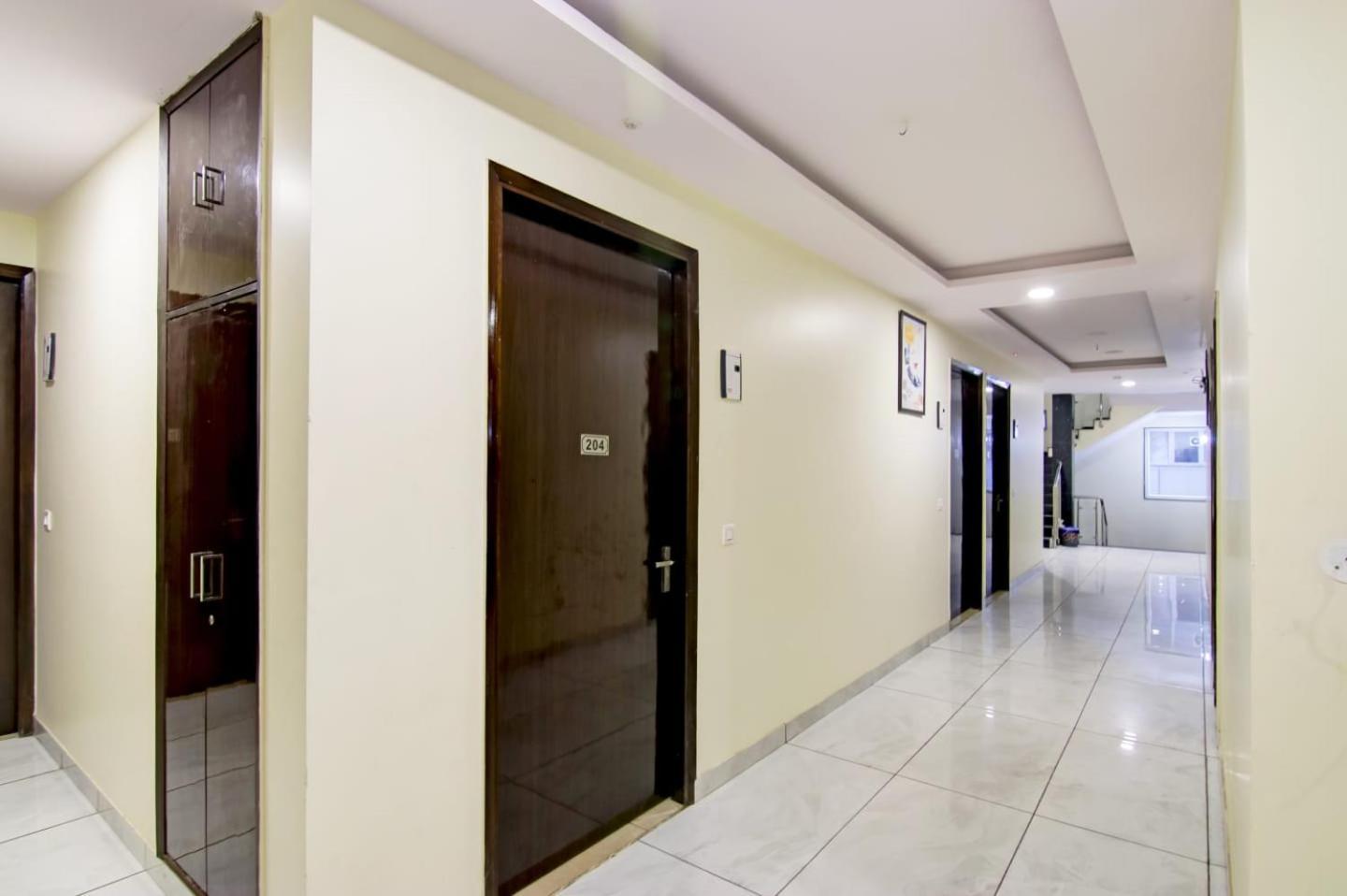 Hotel De Hocks Deluxe - New Delhi Railway Station Esterno foto